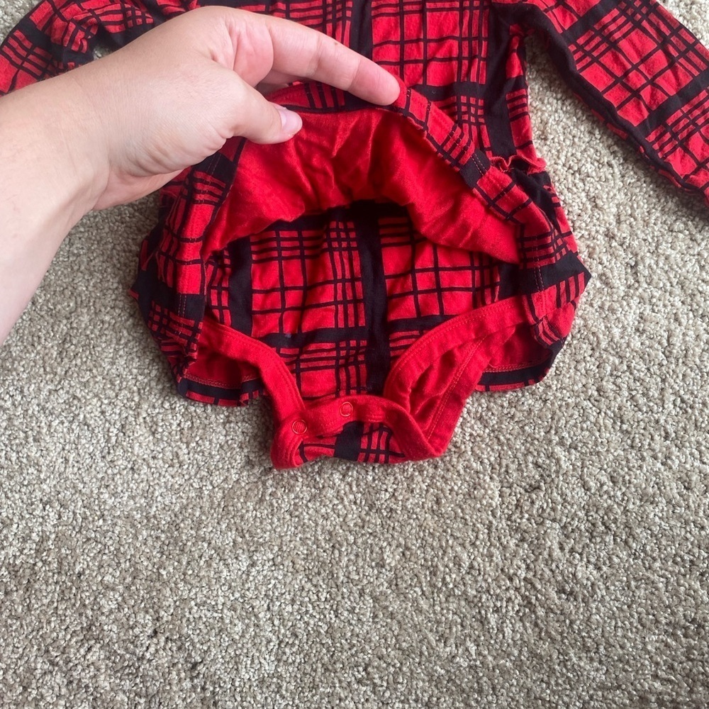 Lullaby Lane Plaid Ruffle Onesie Baby Girl Christmas Outfit Long Sleeve Soft - Picture 2 of 6